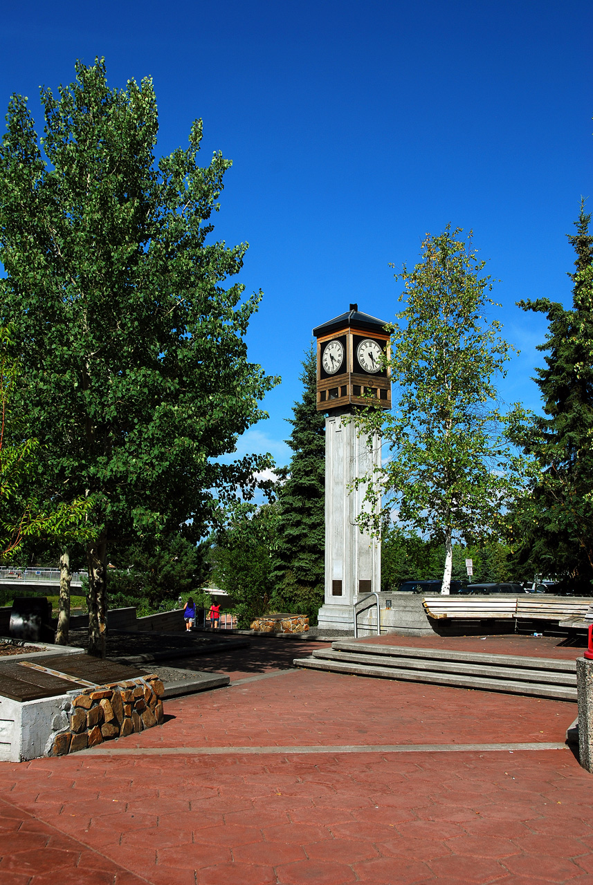 2013-08-01, 010, Golden Heart Plaza, AK