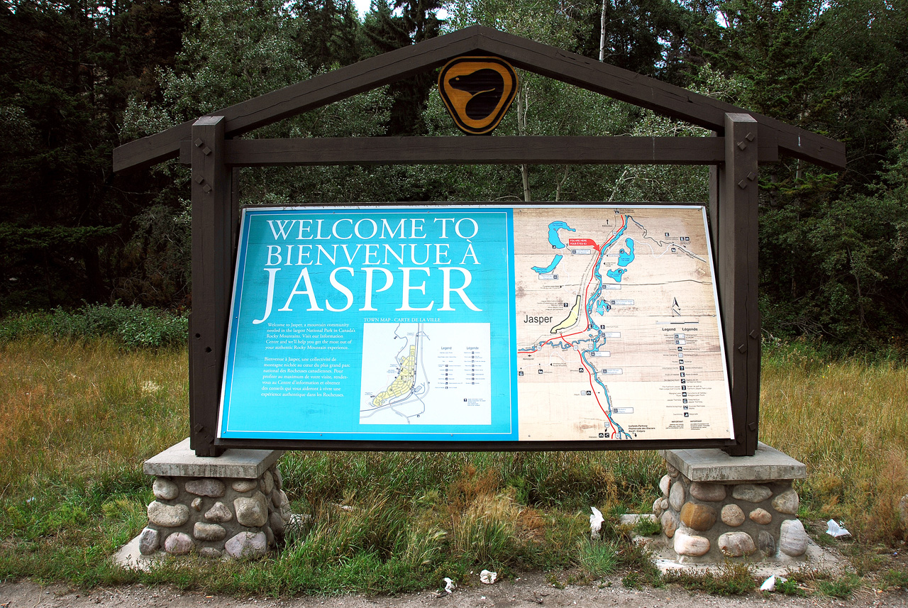 2013-08-18, 015, Along Rt 16 in Jasper NP, AB
