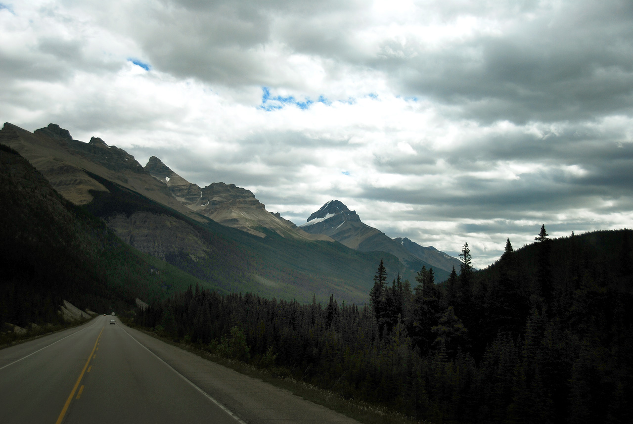 2013-08-19, 022, Along the 'Icefields Pkwy' in Banff, AB