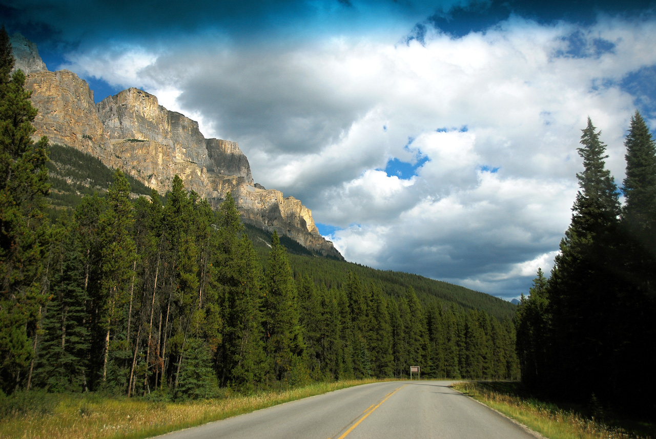 2013-08-19, 064, Along the 'Bow Valley Pkwy in Banff, AB
