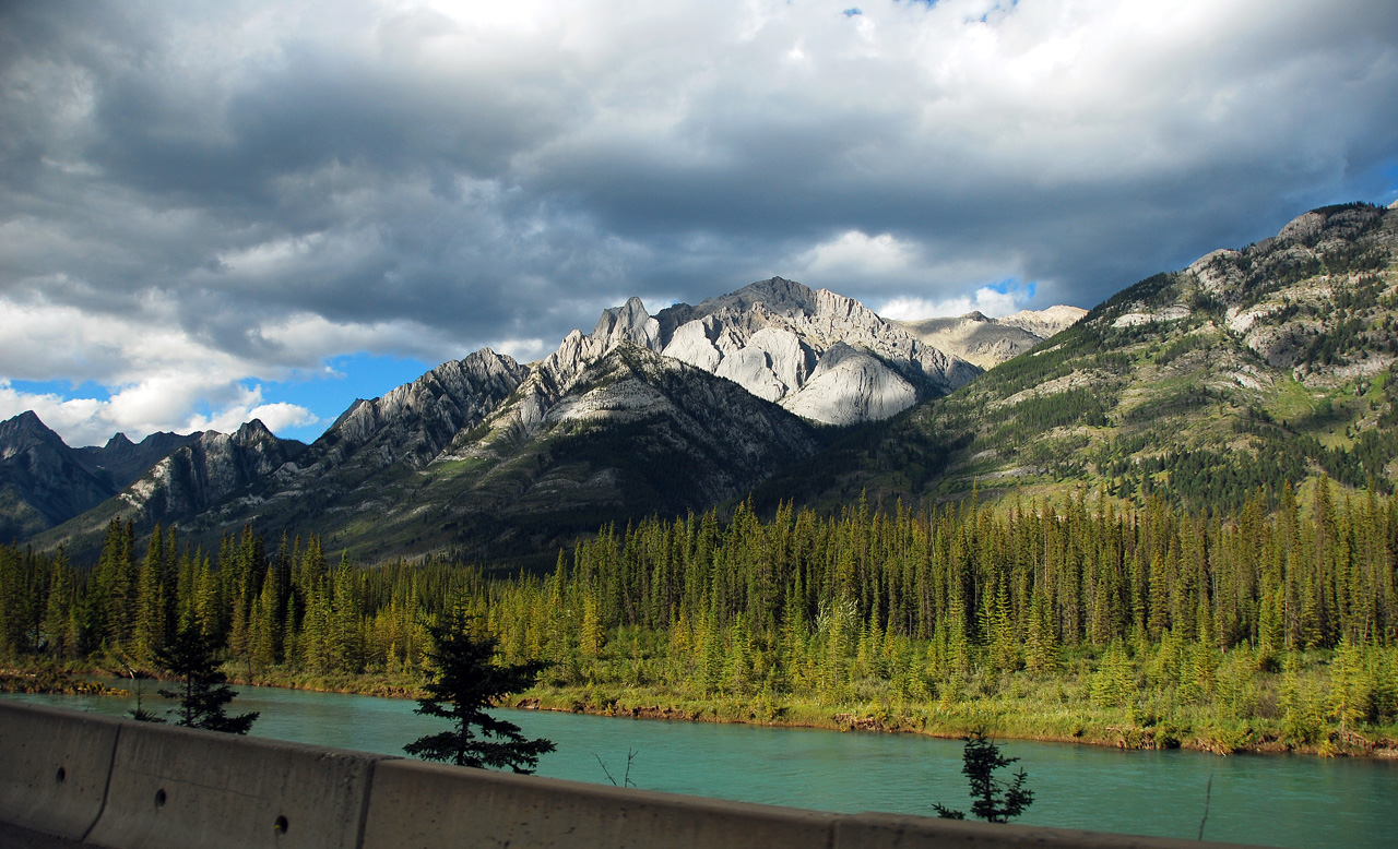 2013-08-19, 107, Along the 'Bow Valley Pkwy in Banff, AB