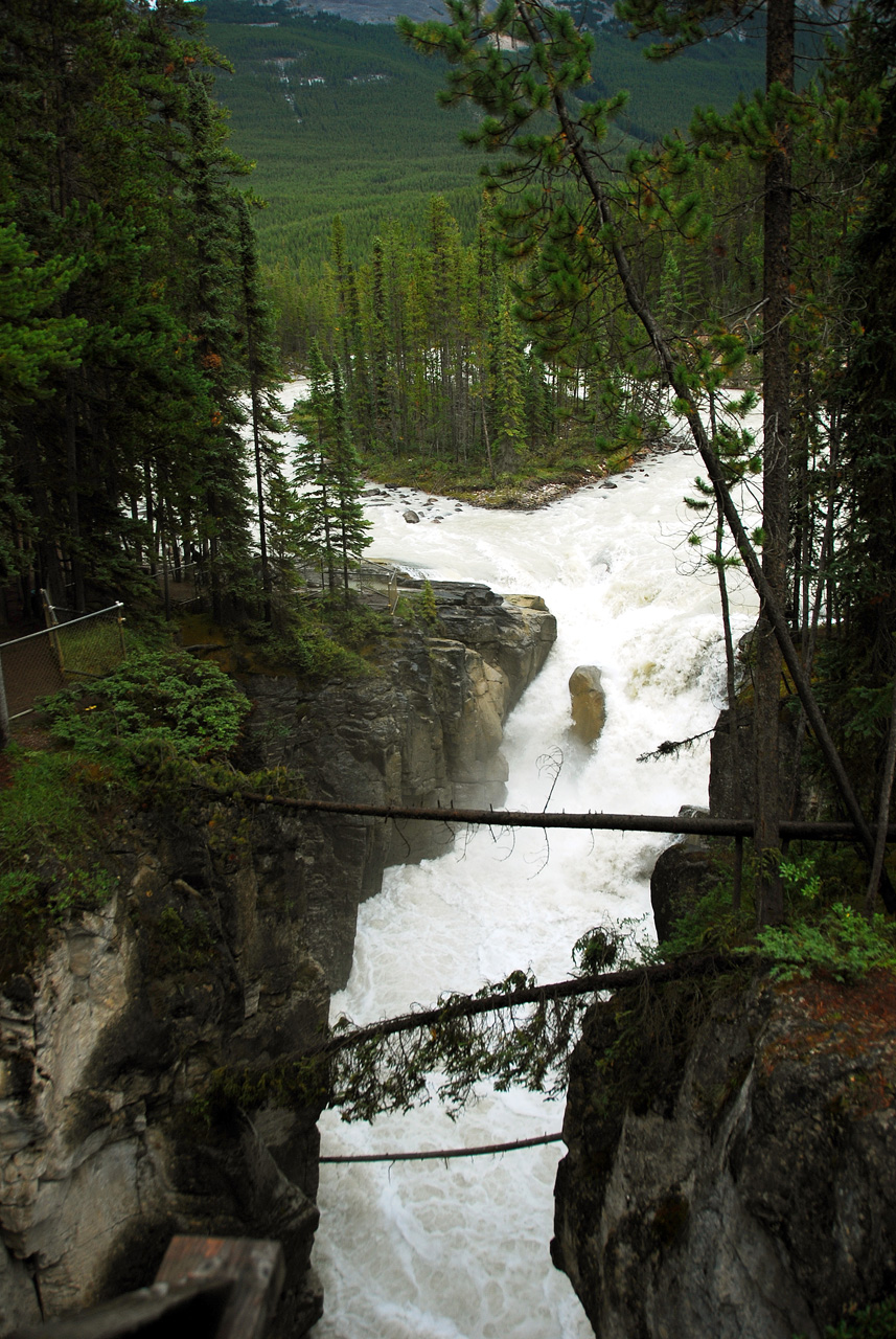 2013-08-19, 056, Sunwapta Falls in Jasper, AB