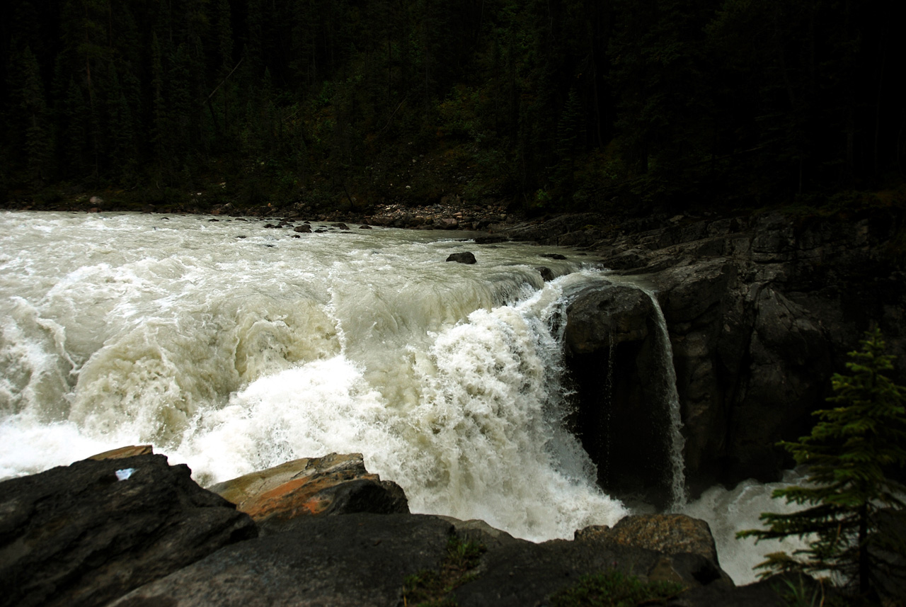 2013-08-19, 061, Sunwapta Falls in Jasper, AB