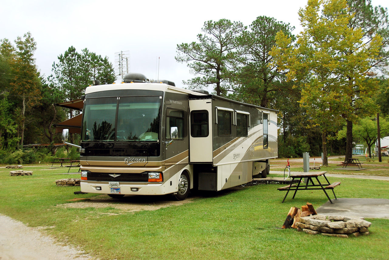 2013-10-11, 002, Kamper's Lodge CG, Wilson, NC