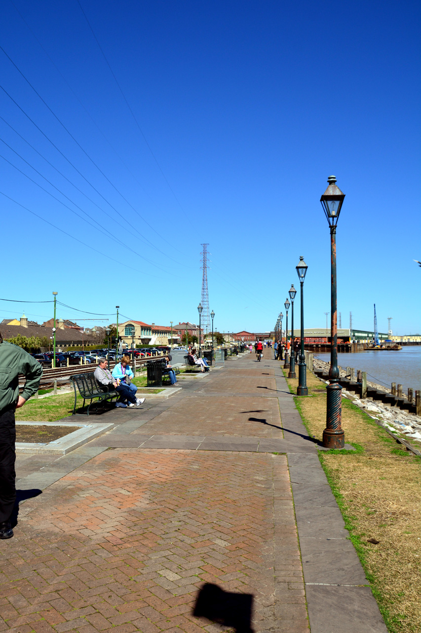 2014-02-27, 002, The Moonwalk, New Orleans, LA