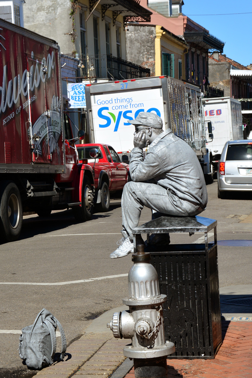 2014-02-27, 010, Statue waiting for Bus, New Orleans, LA