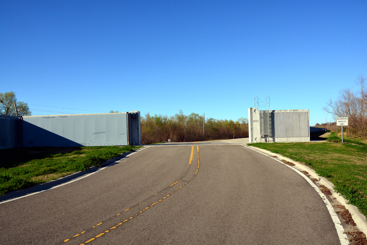 2014-02-27, 004, The Marceffo Canal and Levee