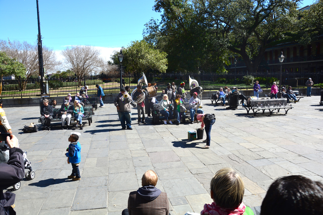 2014-02-27, 005, Street Shows in Jackson Square