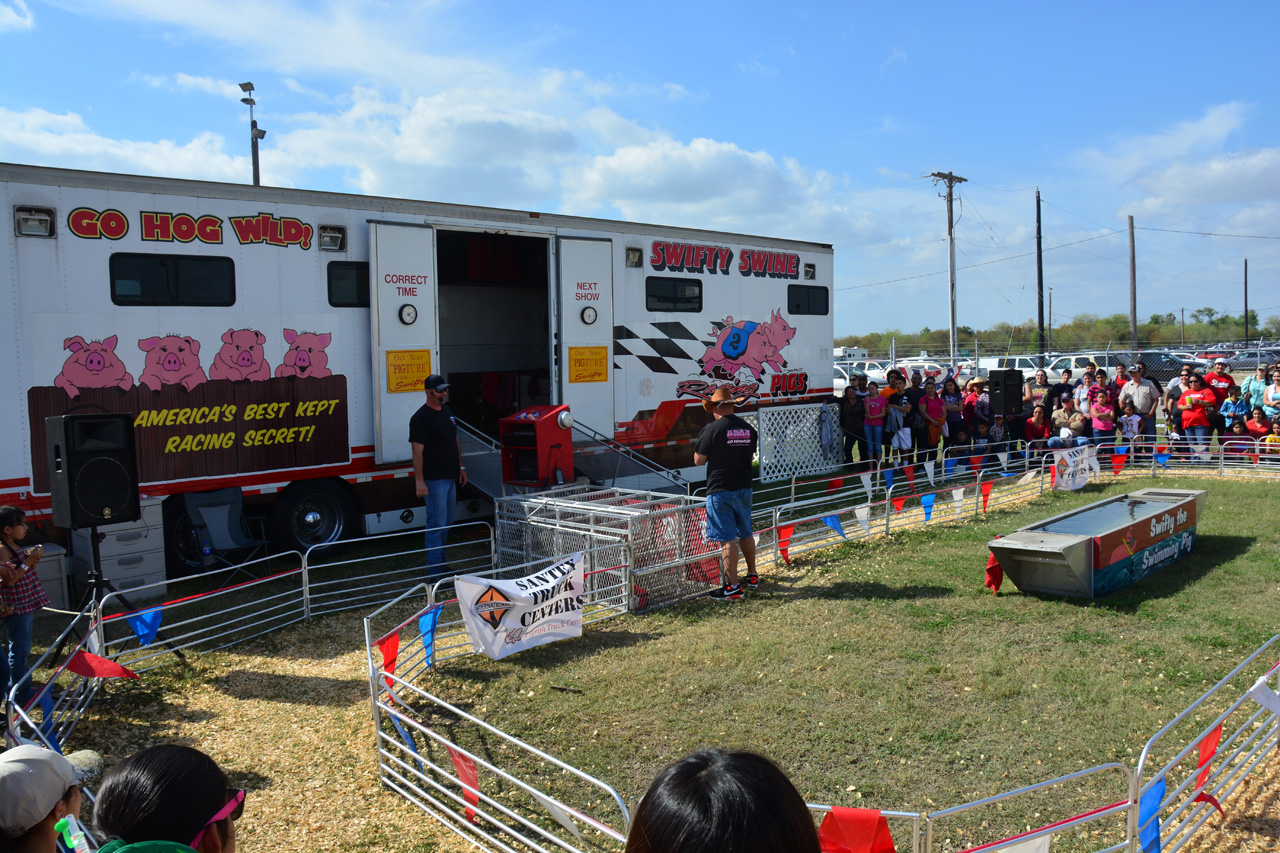 2014-03-14, 076, Swine Racing, RGVLS, TX