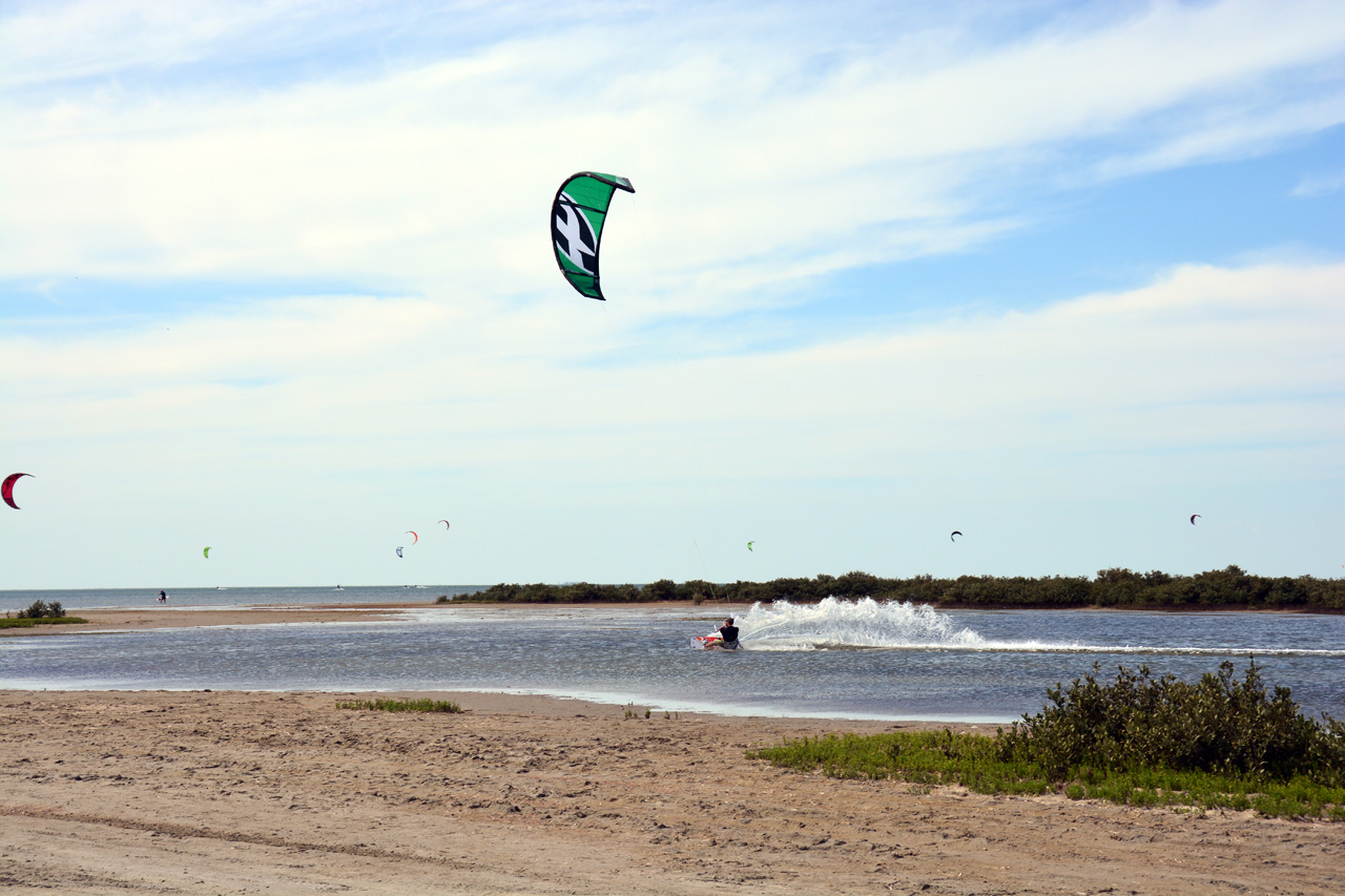 2014-04-09, 078, Kiting, S Padre Island, TX