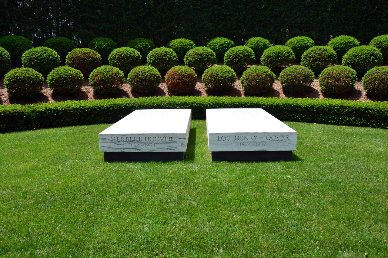 2014-06-09, 037, Herbert Hoover Grave Site