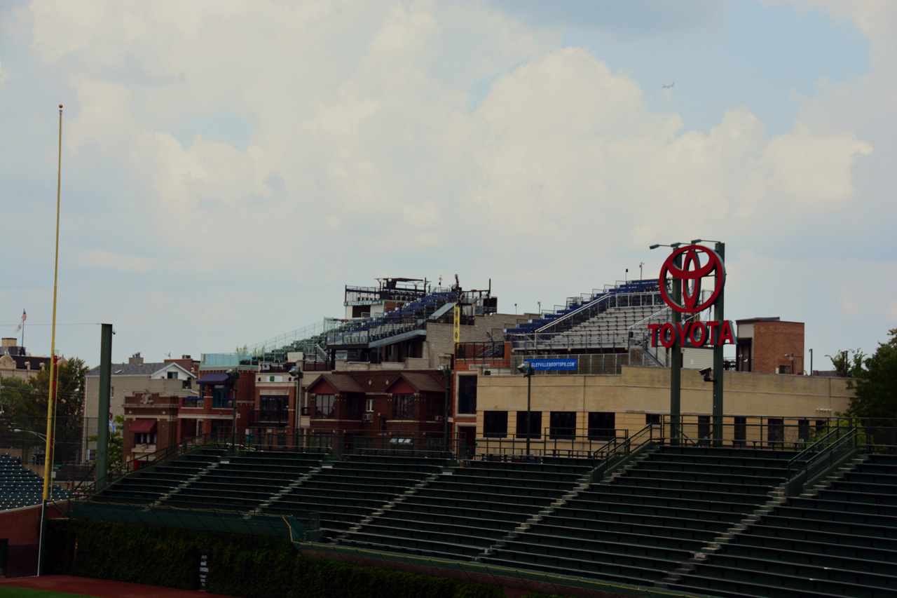 2014-08-03, 033, Wrigley Field, W Waveland Ave