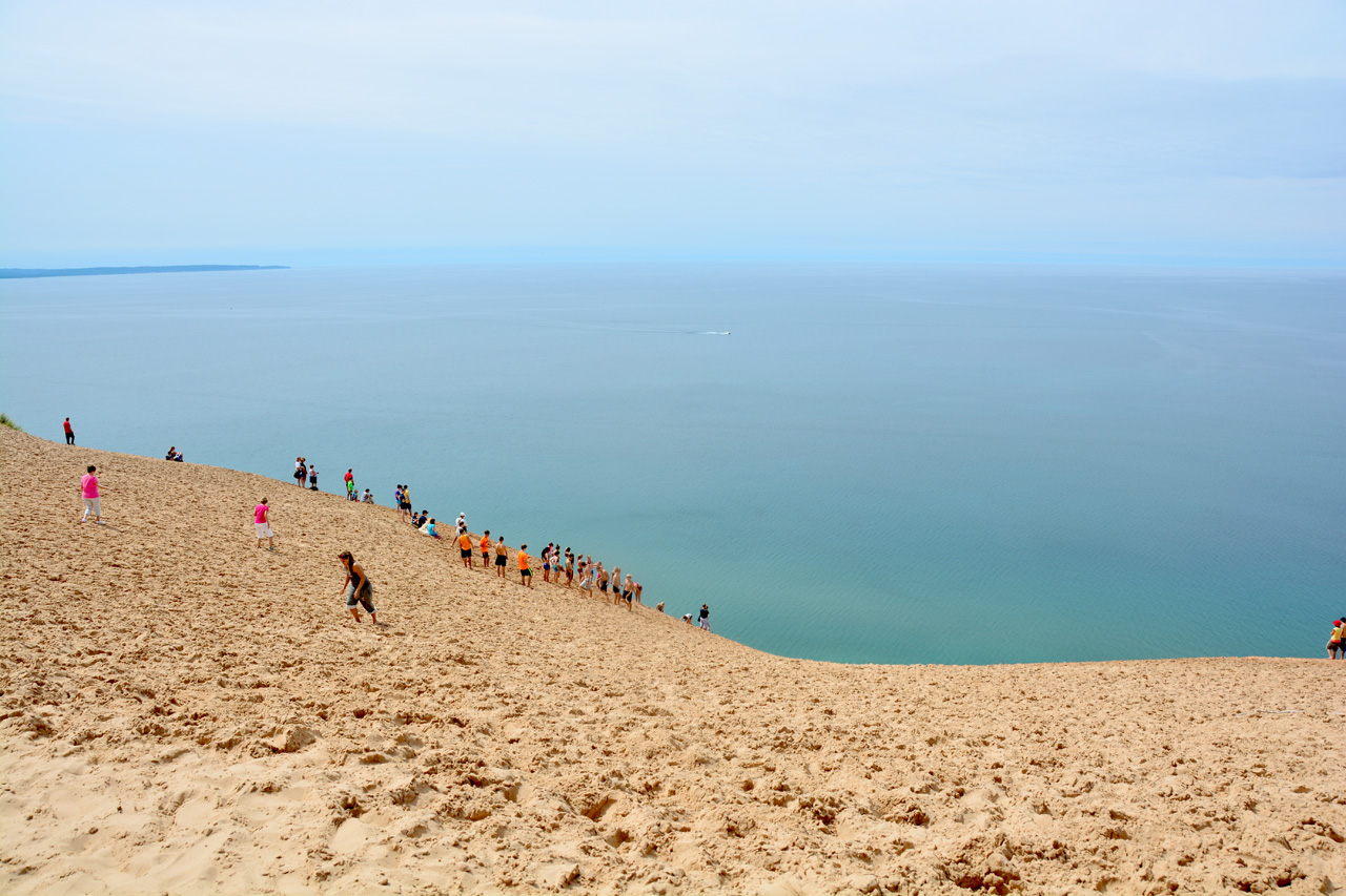 2014-08-20, 058, Climbing Down and Up to-from the Beach, SBD NL