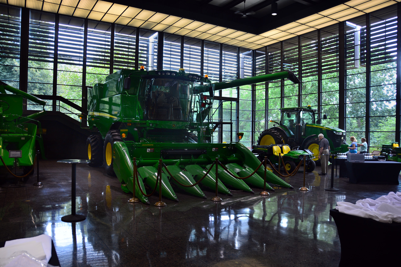 2014-08-27, 056, John Deere Head Quarters, IL