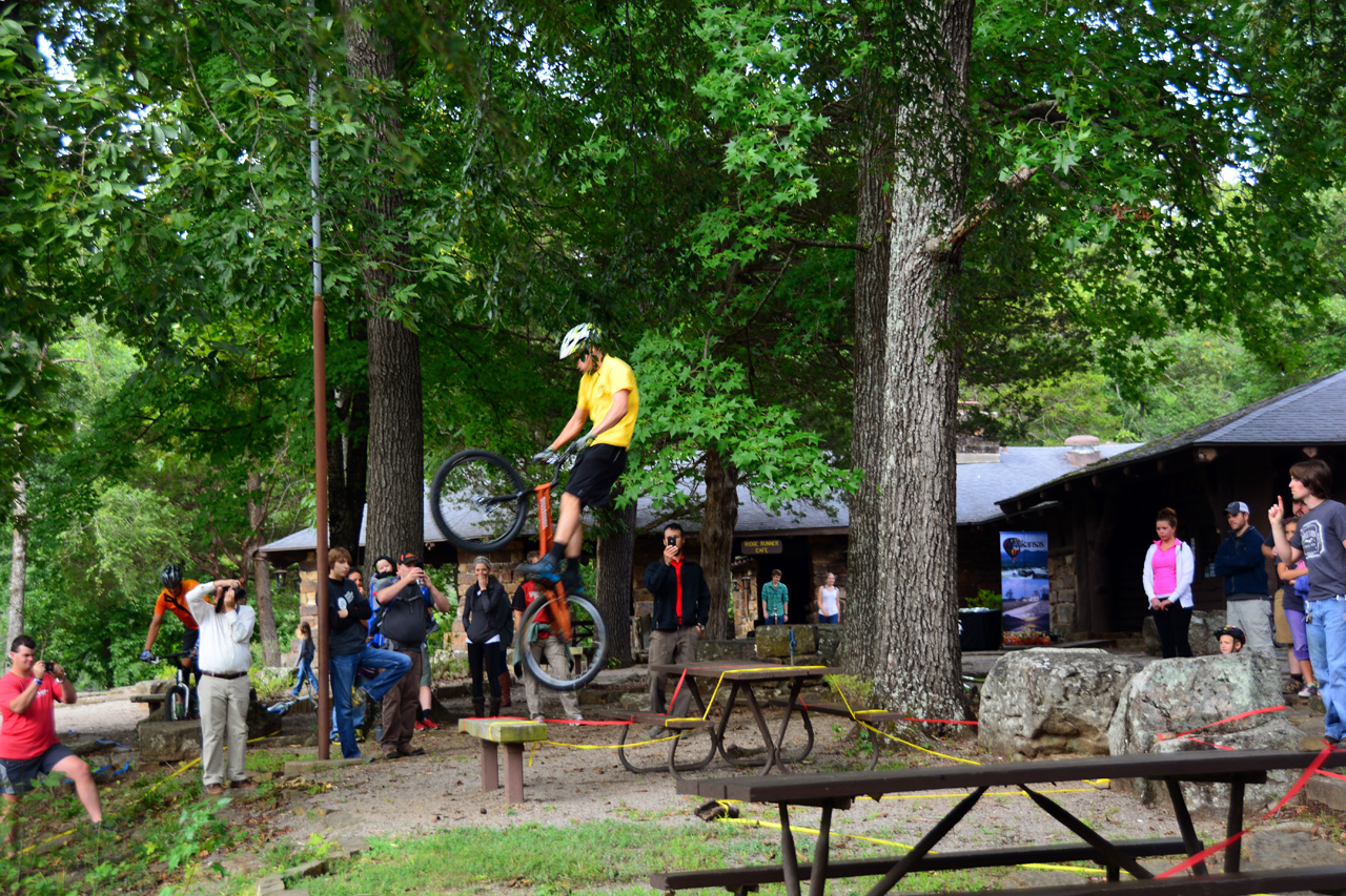 2014-09-13, 072,Jumping over Man Made Objects