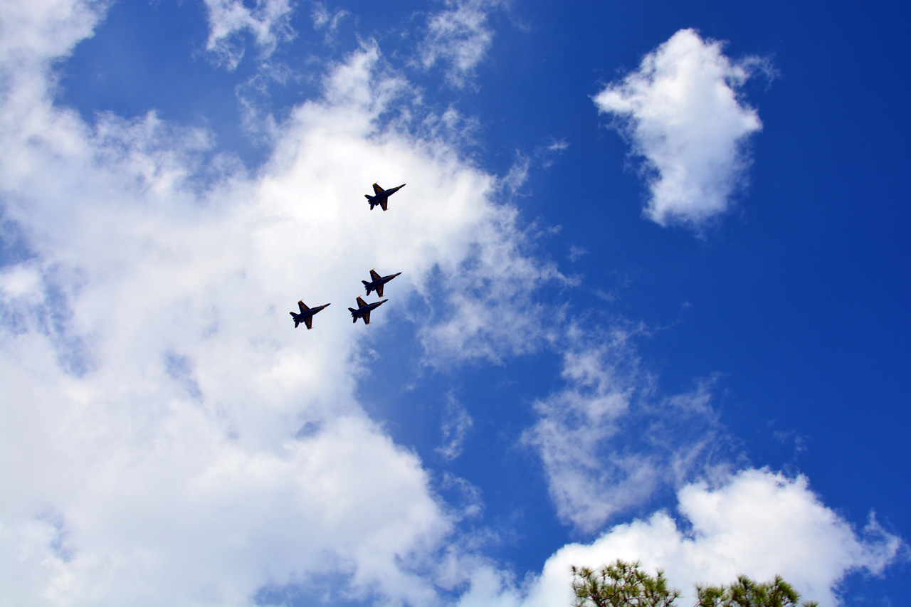2014-10-29, 016, Blue Angels Practice Overhead
