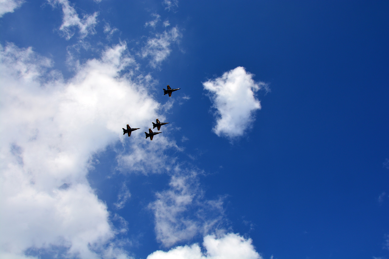 2014-10-29, 017, Blue Angels Practice Overhead