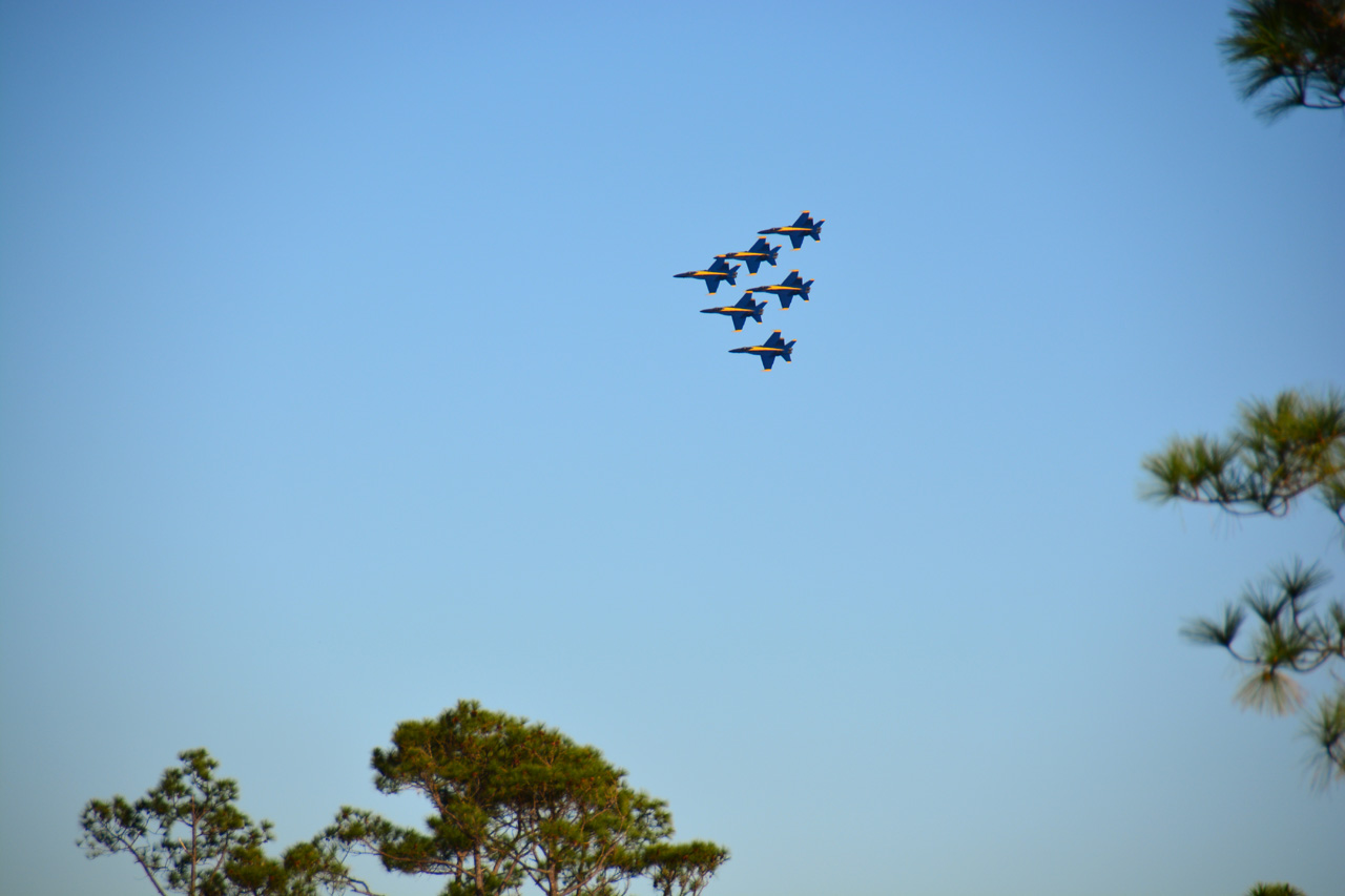 2014-11-07, 016, Blue Angels Practice Overhead