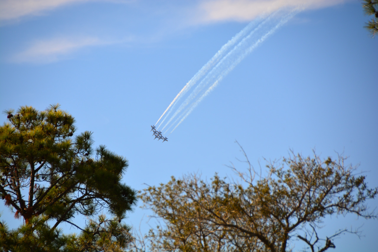 2014-11-07, 017, Blue Angels Practice Overhead