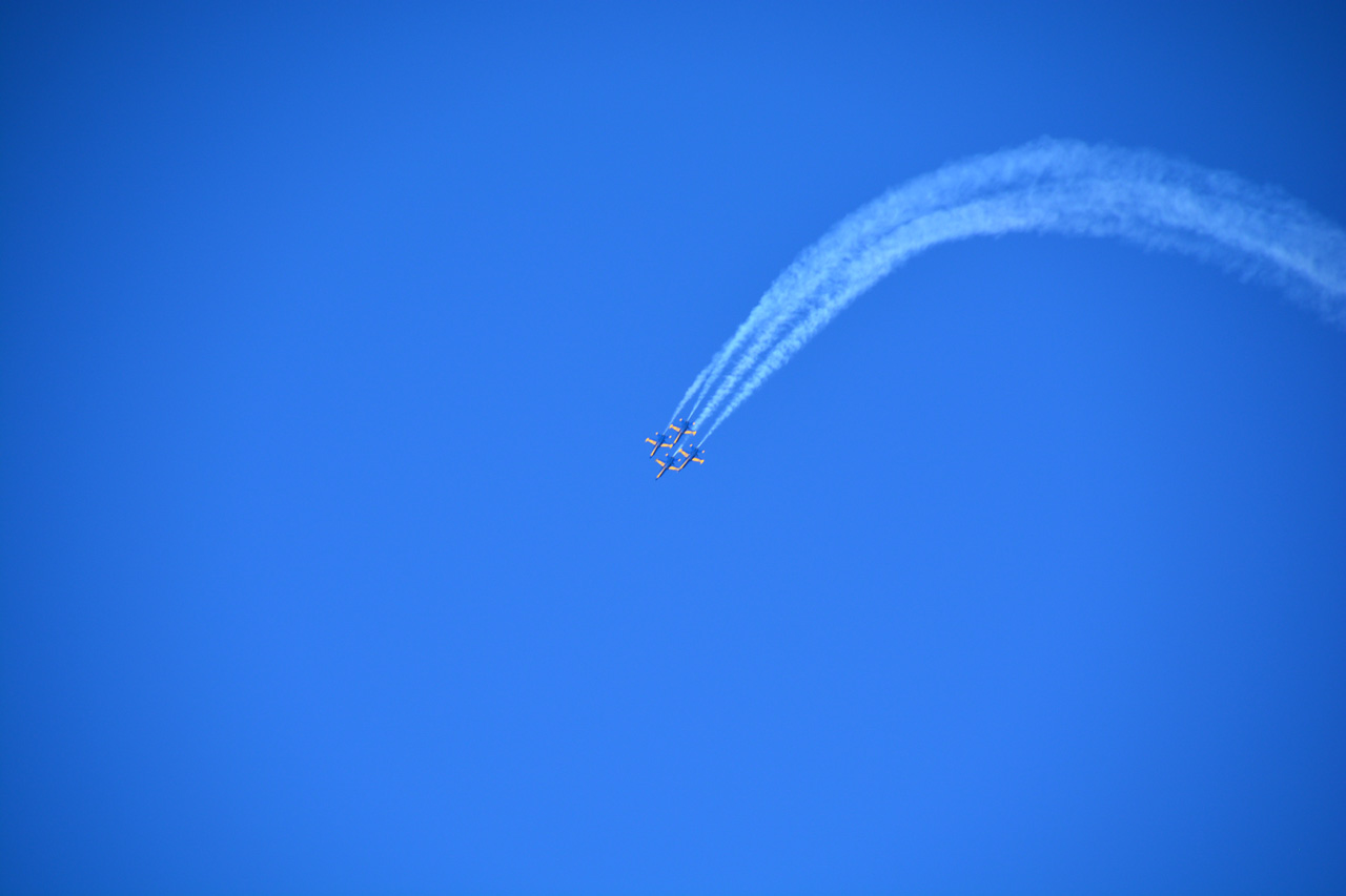 2014-11-09, 001, Blue Angels Overhead