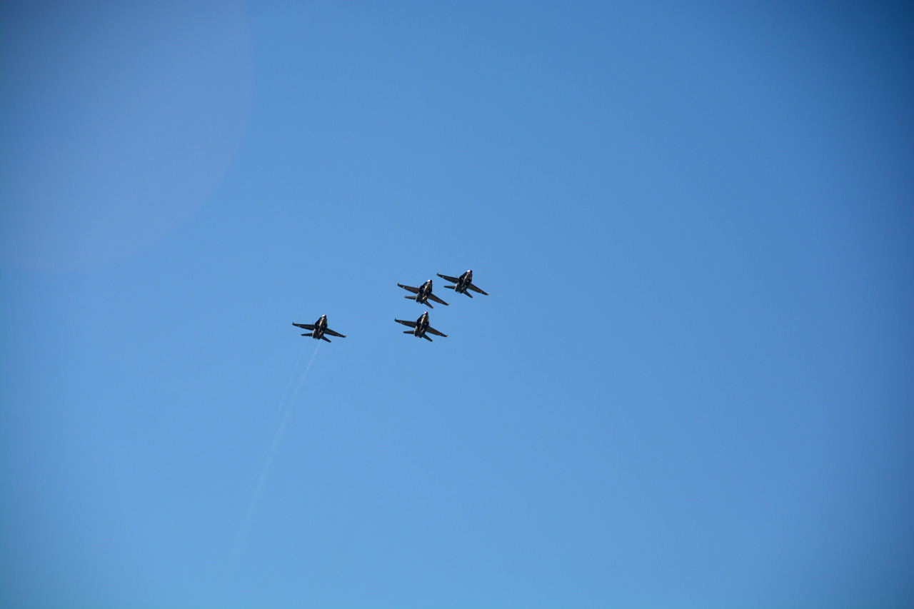 2014-11-09, 020, Blue Angels Overhead