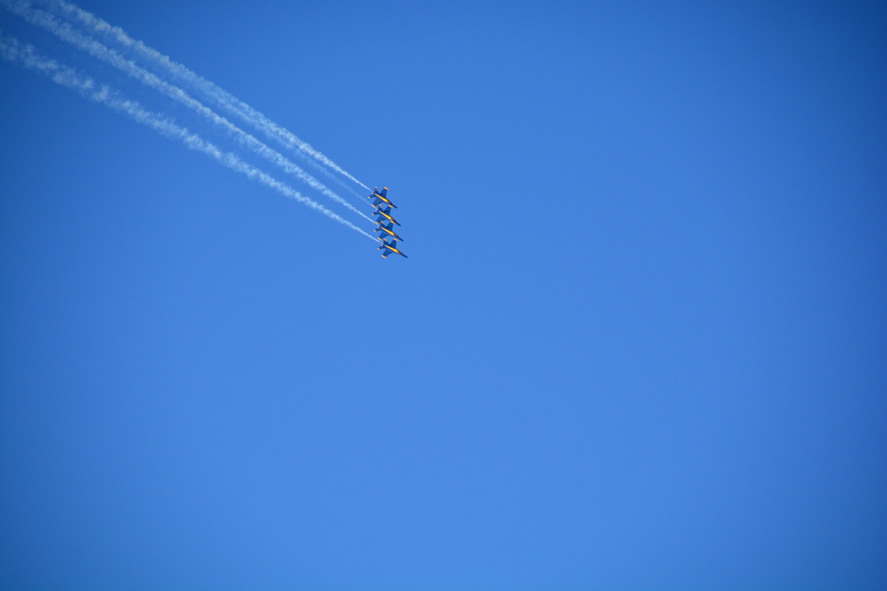 2014-11-09, 029, Blue Angels Overhead
