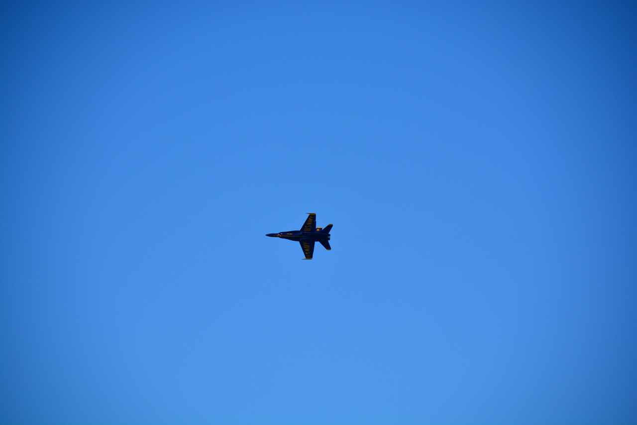 2014-11-09, 051, Blue Angels Overhead