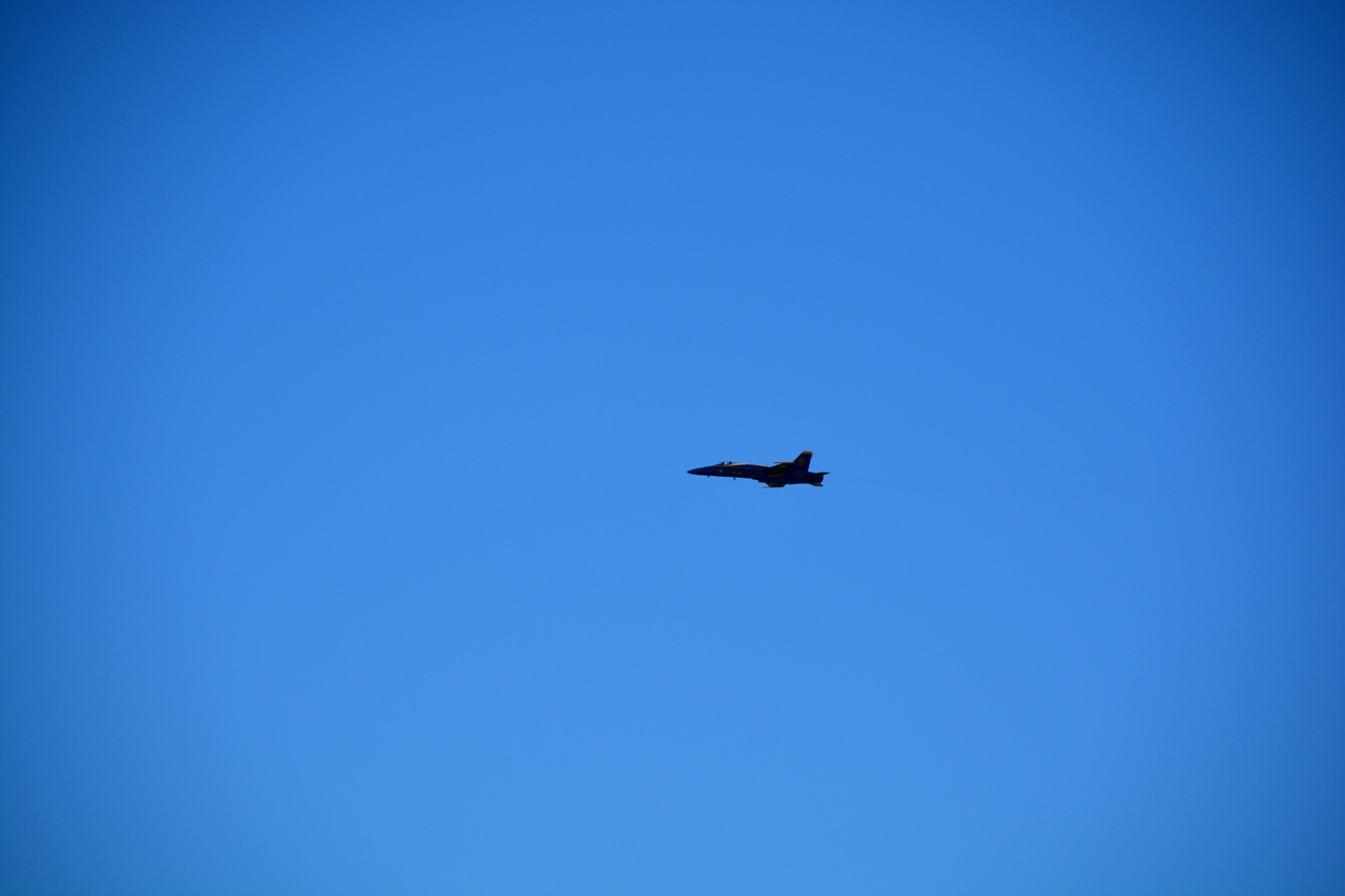 2014-11-09, 052, Blue Angels Overhead
