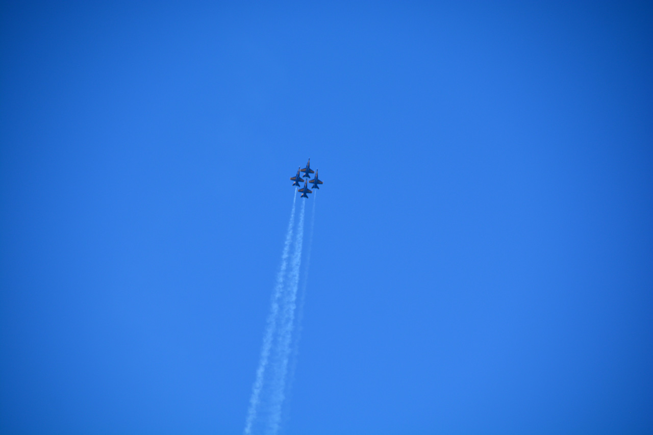 2014-11-09, 055, Blue Angels Overhead