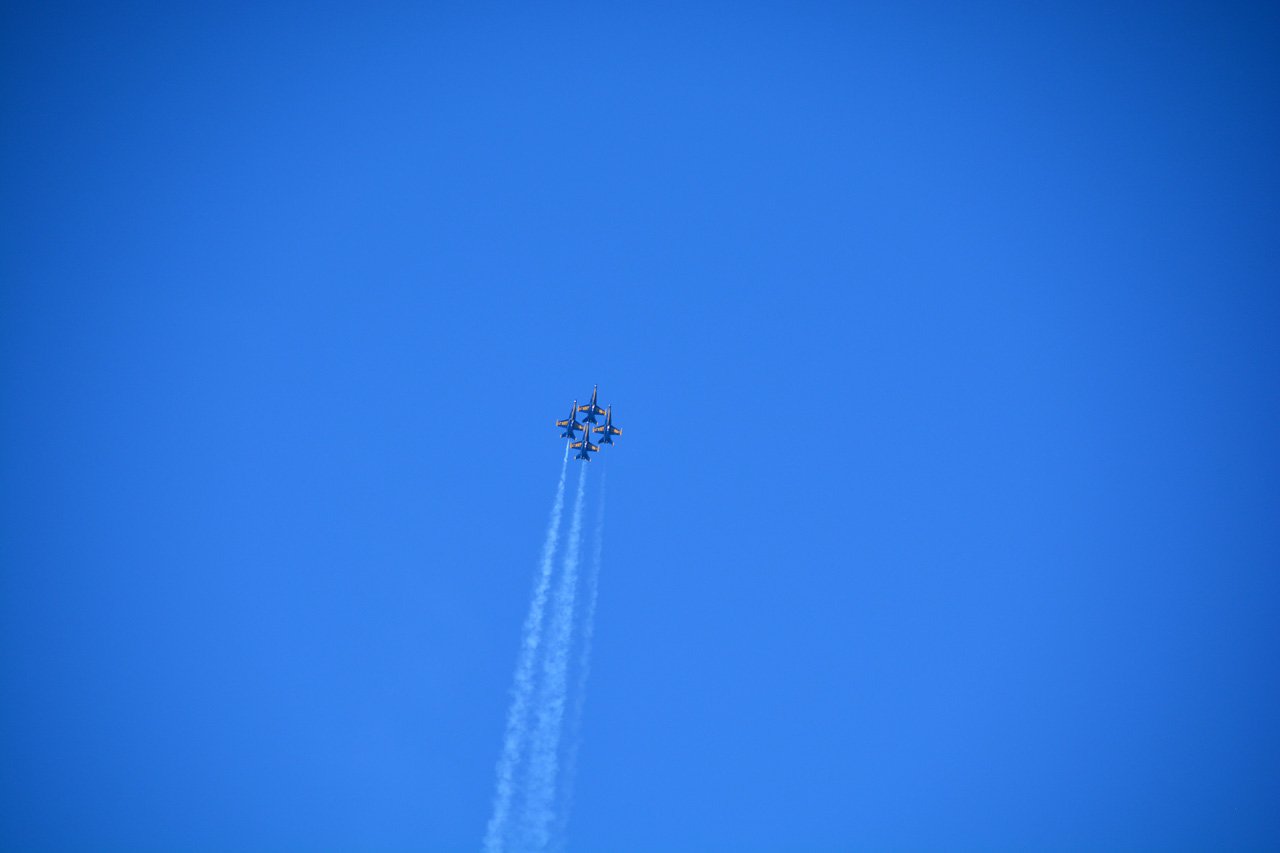 2014-11-09, 056, Blue Angels Overhead