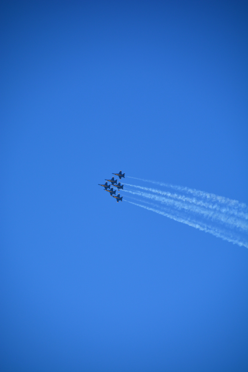 2014-11-09, 066, Blue Angels Overhead
