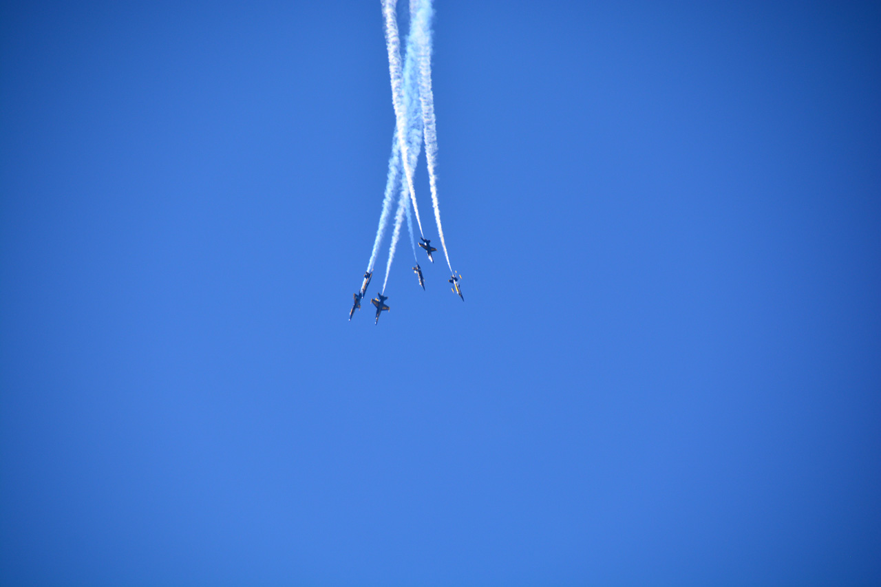 2014-11-09, 069, Blue Angels Overhead