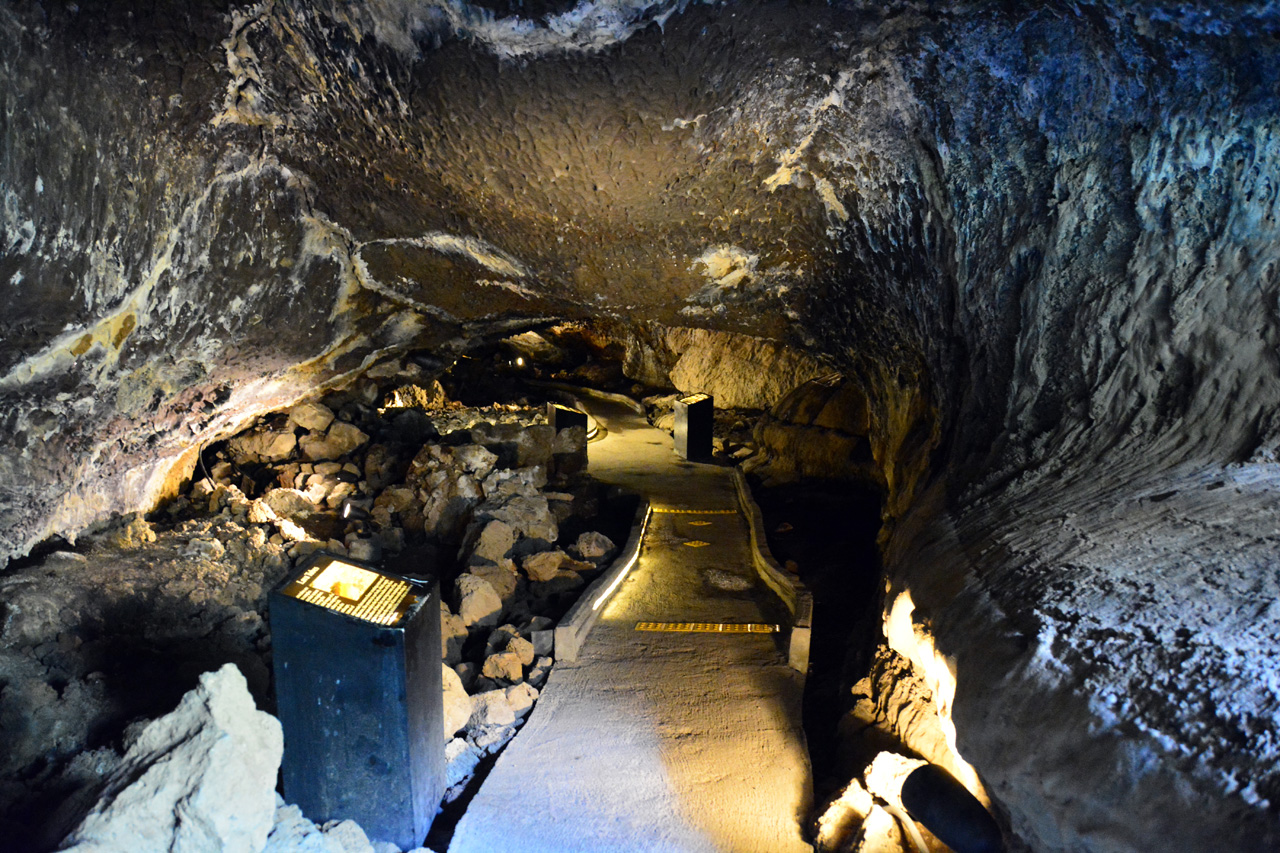 2015-07-06, 064, Lava Beds NP, Mushpot Cave, CA