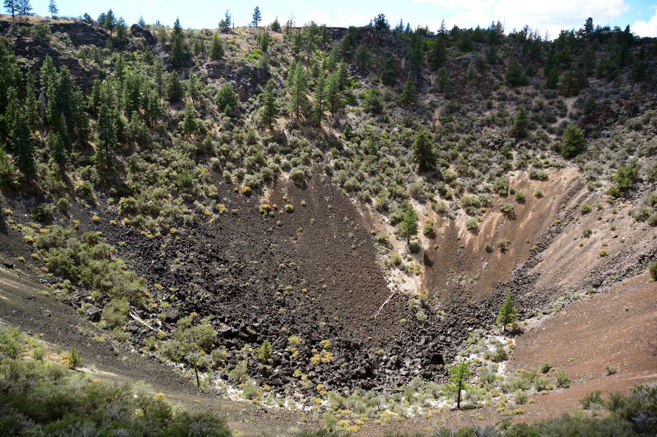 2015-07-06, 088, Lava Beds NP, Mammoth Crater, CA
