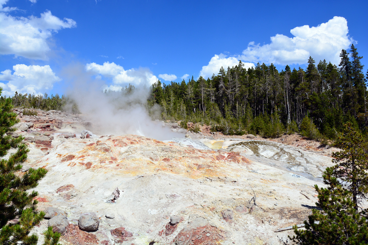 2015-07-26, 098, Yellowstone NP, WY, Steamboat Geyser