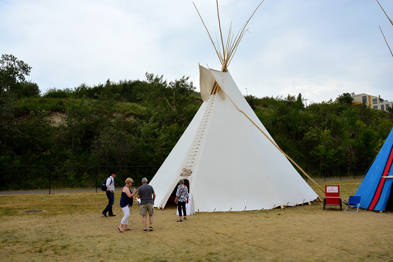 2017-07-08, 010, Calgary Stampede, AB, Indian Village