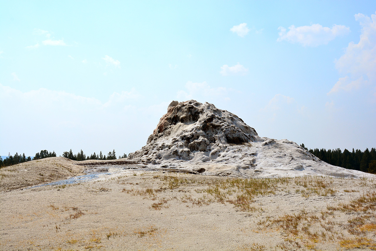 2017-08-05, 012, Yellowstone NP, White Dome Geyser