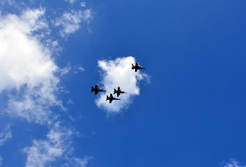 2014-10-29, 018, Blue Angels Practice Overhead
